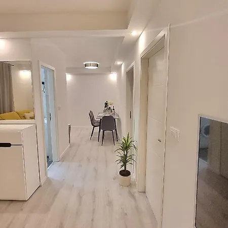 Un Ami Apartment *