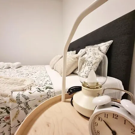 Un Ami Apartment